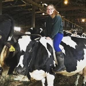 Meet your Posher, Leah